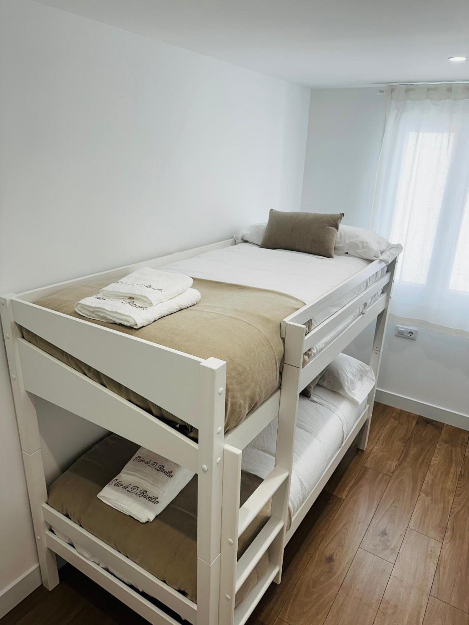 Apartamento O Lar De Don Basilio Redondela Exterior foto