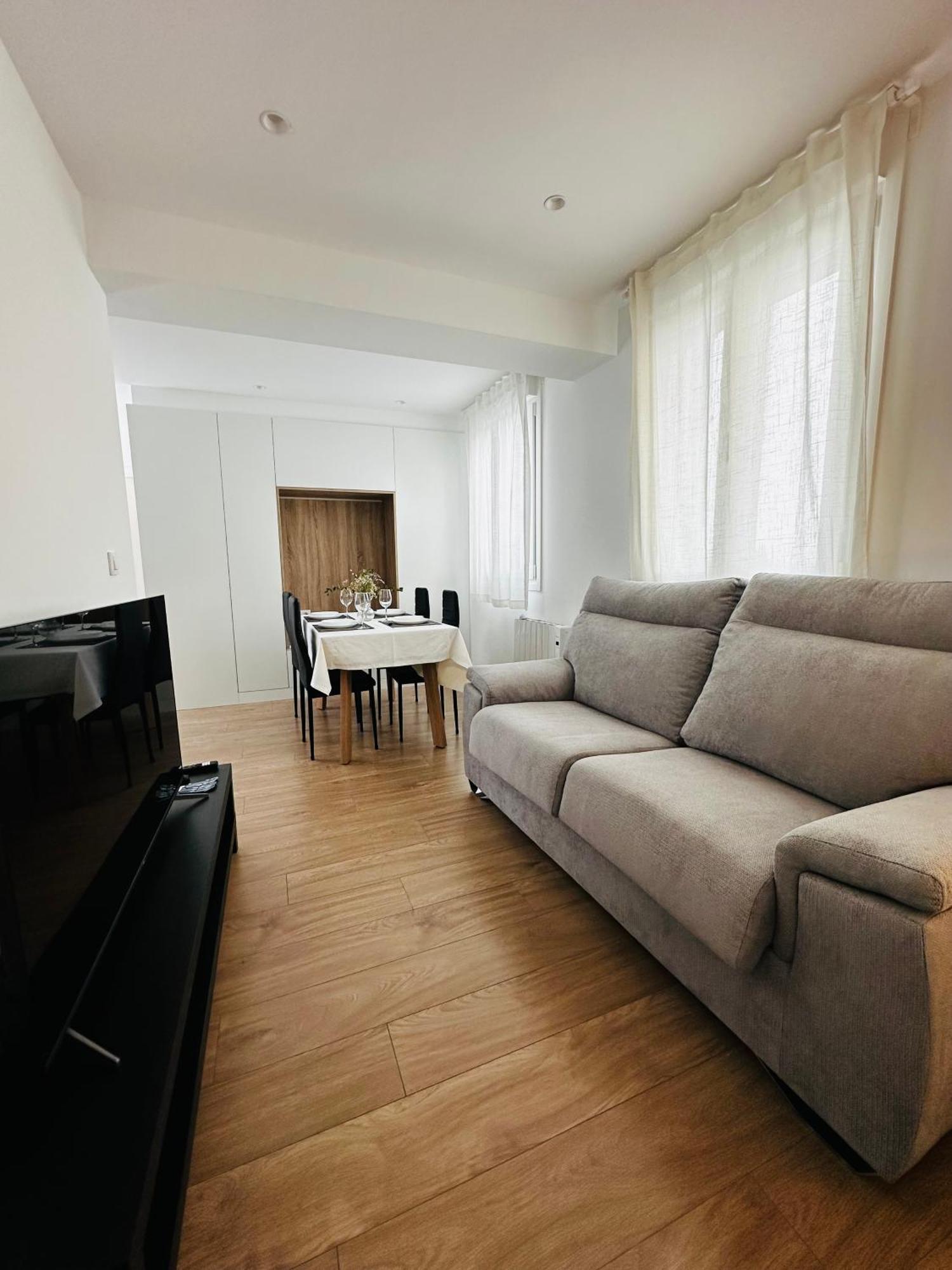 Apartamento O Lar De Don Basilio Redondela Exterior foto